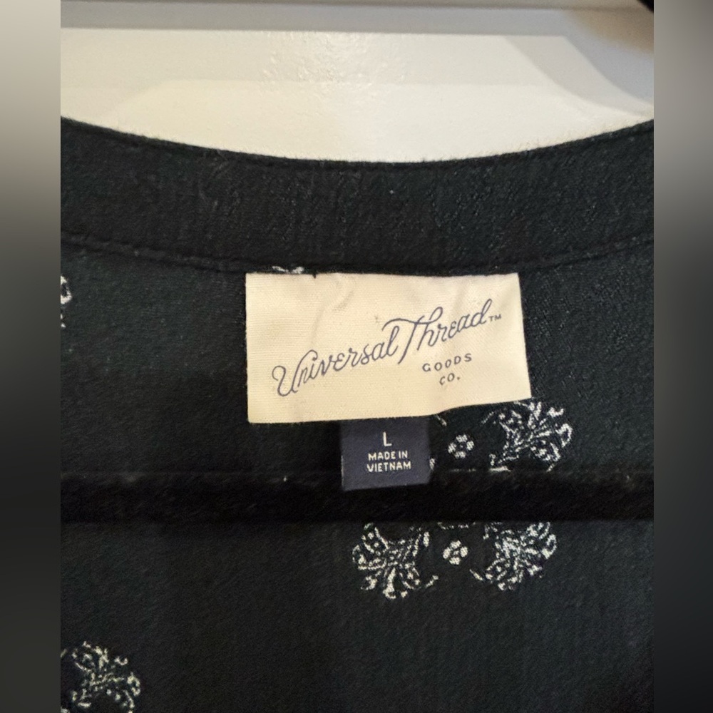 Universal Thread Black Maxi Dress - Picture 4 of 7